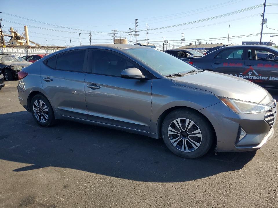 Продаж на аукціоні авто 2019 Hyundai Elantra, vin: 5NPD74LF9KH424870, номер лоту: 64142216