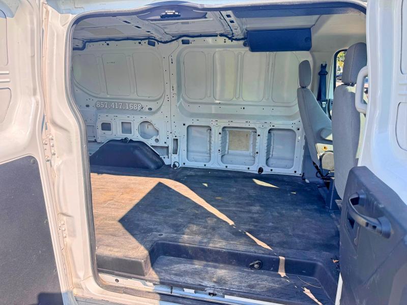 2015 Ford Transit მანქანა იყიდება აუქციონზე, vin: 1FTNE1ZV0FKA11671, აუქციონის ნომერი: 65040366