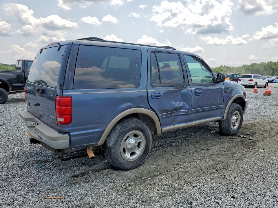 2002 Ford Expedition მანქანა იყიდება აუქციონზე, vin: 1FMPU18L82LA45353, აუქციონის ნომერი: 64610006