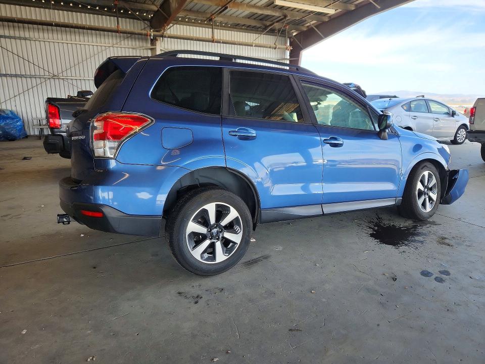 65017926 :رقم المزاد ، JF2SJAGC9JH447023 vin ، 2018 Subaru Forester مزاد بيع