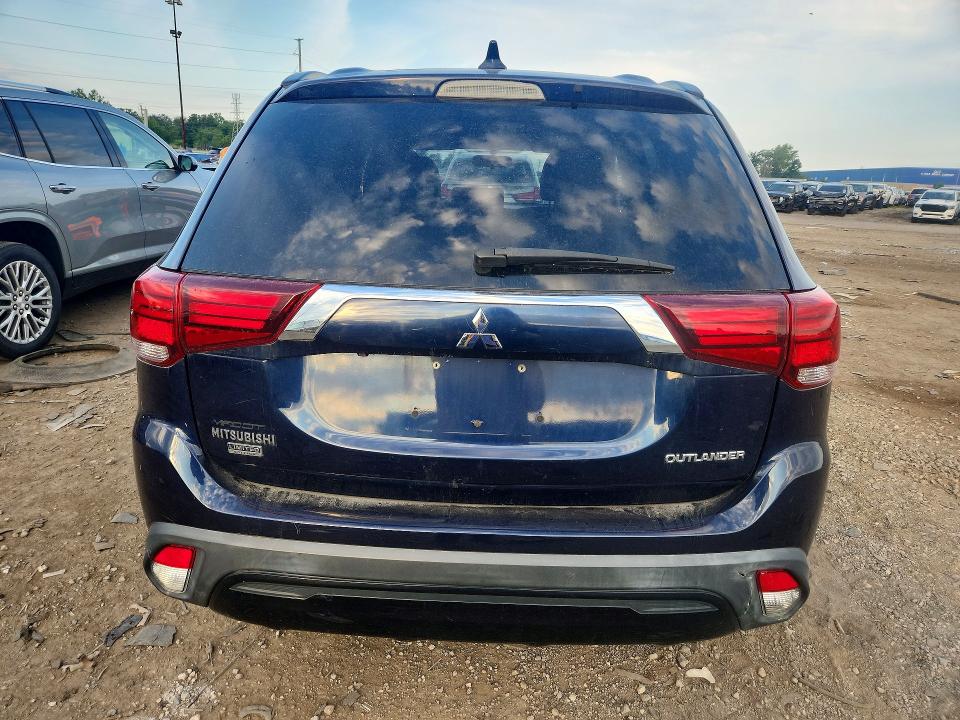 Продаж на аукціоні авто 2019 Mitsubishi Outlander, vin: JA4AD3A38KZ032514, номер лоту: 65860996
