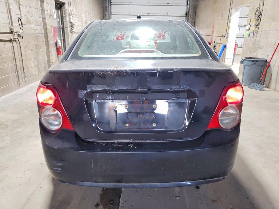 64395556 :رقم المزاد ، 1G1JB5SH5C4120008 vin ، 2012 Chevrolet Sonic مزاد بيع
