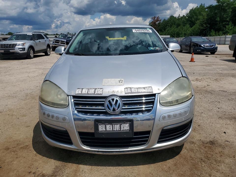 64028296 :رقم المزاد ، 3VWRF71KX7M012322 vin ، 2007 Volkswagen Jetta مزاد بيع