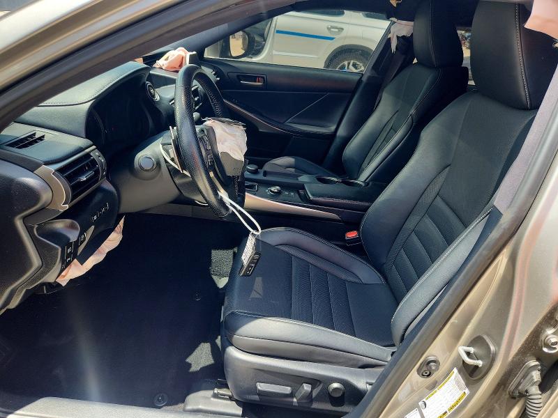 65451496 :رقم المزاد ، JTHGA1D20L5107858 vin ، 2020 Lexus Is مزاد بيع