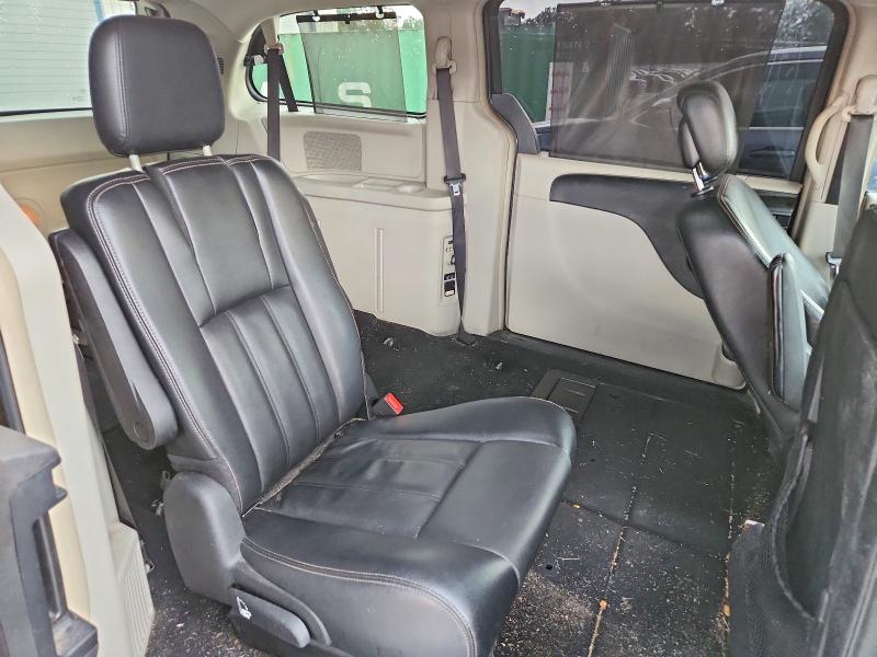 Продаж на аукціоні авто 2015 Chrysler Town & Country, vin: 2C4RC1BG8FR740814, номер лоту: 64726626