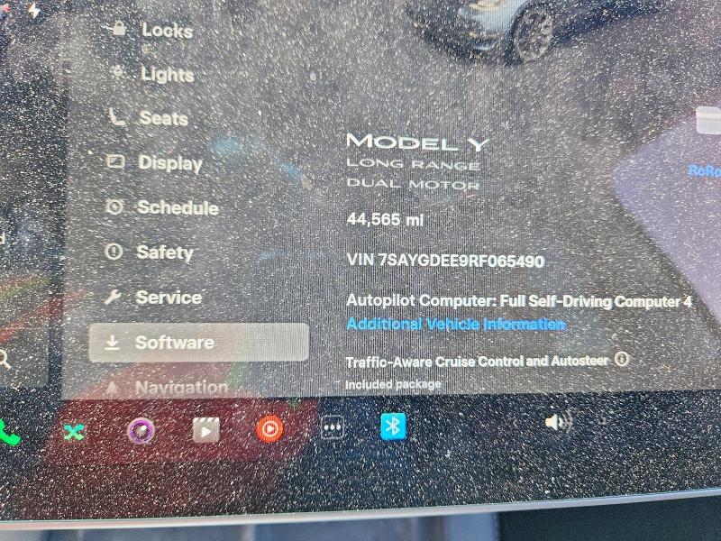 63229996 :رقم المزاد ، 7SAYGDEE9RF065490 vin ، 2024 Tesla Model Y مزاد بيع