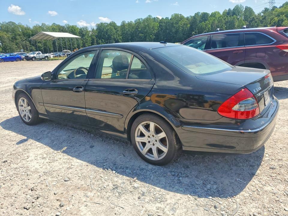 66042126 :رقم المزاد ، WDBUF56X57B066851 vin ، 2007 Mercedes-benz E مزاد بيع