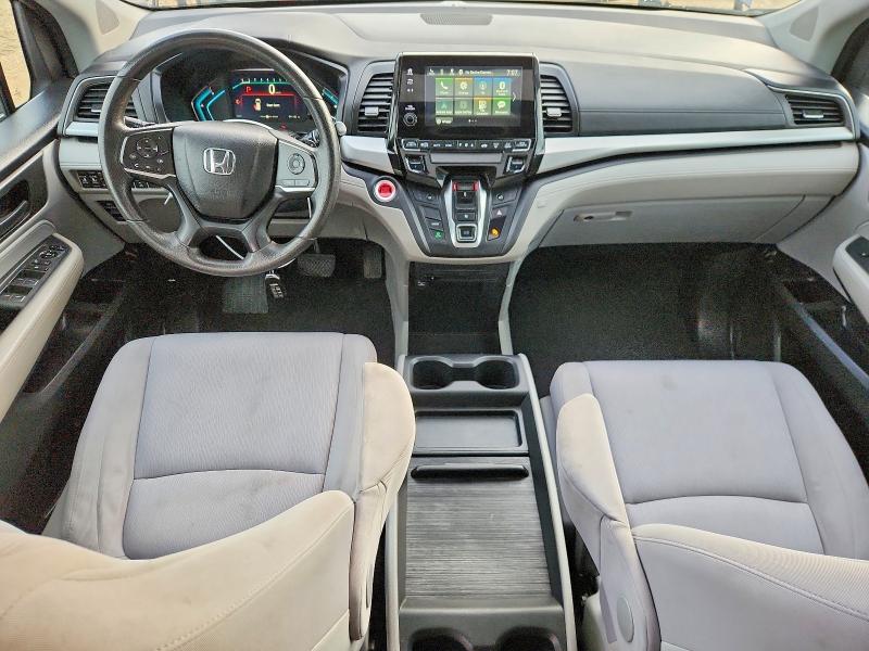 64099826 :رقم المزاد ، 5FNRL6H42JB501810 vin ، 2018 Honda Odyssey مزاد بيع