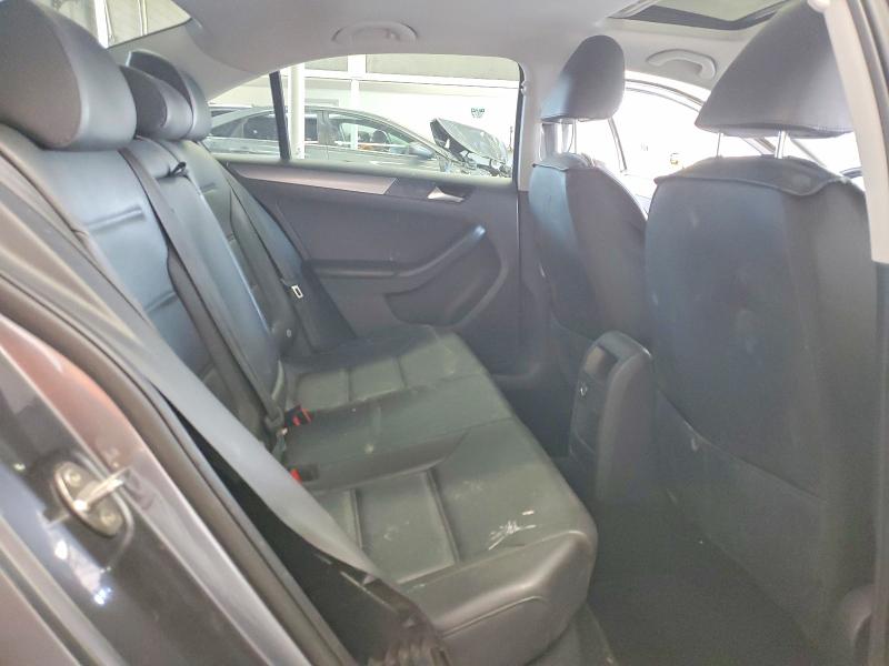 64295886 :رقم المزاد ، 3VW3A7AJ0FM425053 vin ، 2015 Volkswagen Jetta مزاد بيع