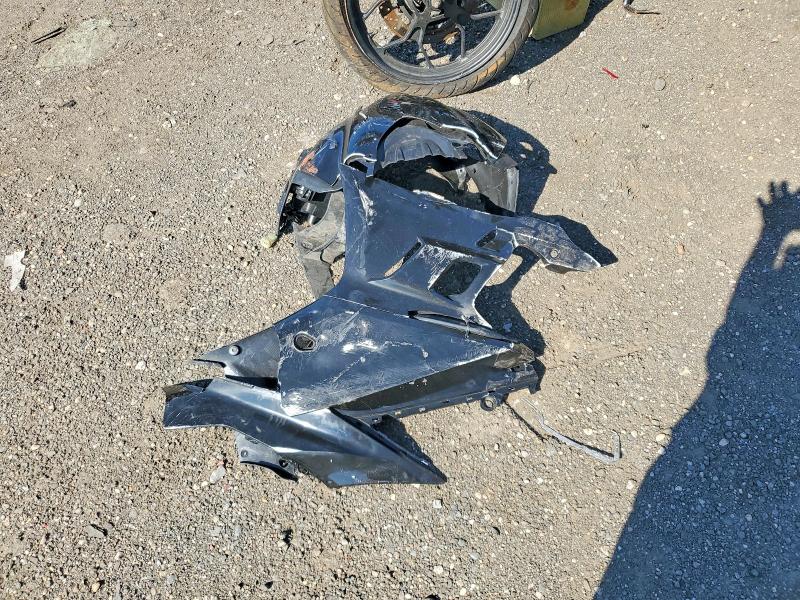 2020 Yamaha Yzfr3 მანქანა იყიდება აუქციონზე, vin: MH3RH18Y8LK004081, აუქციონის ნომერი: 63558876