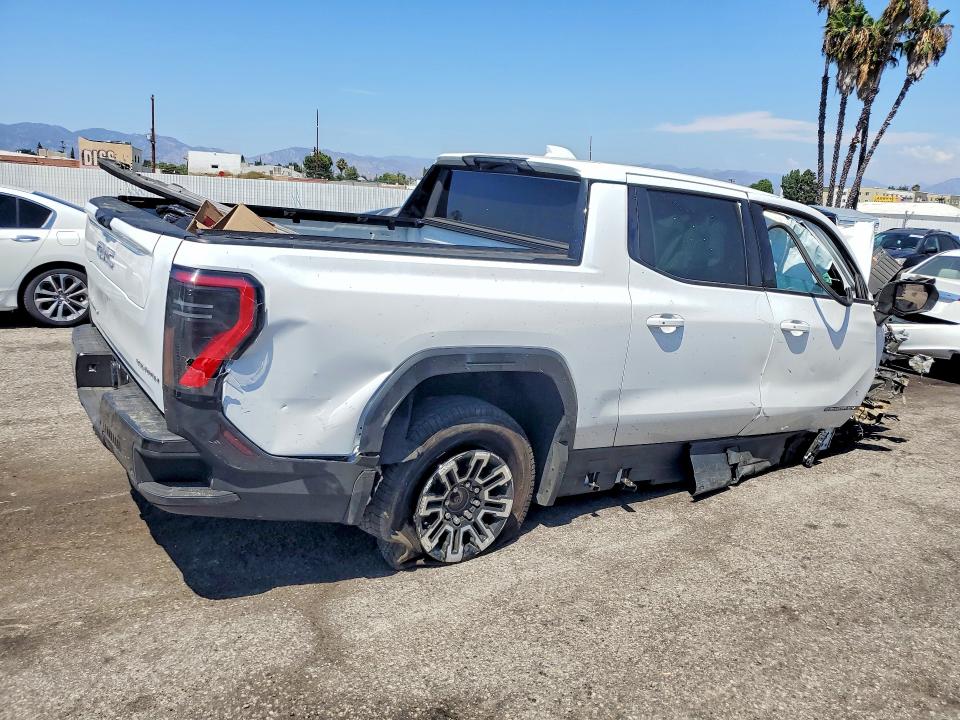 64496146 :رقم المزاد ، 1GT1ETED9TU408769 vin ، 2026 Gmc Sierra مزاد بيع