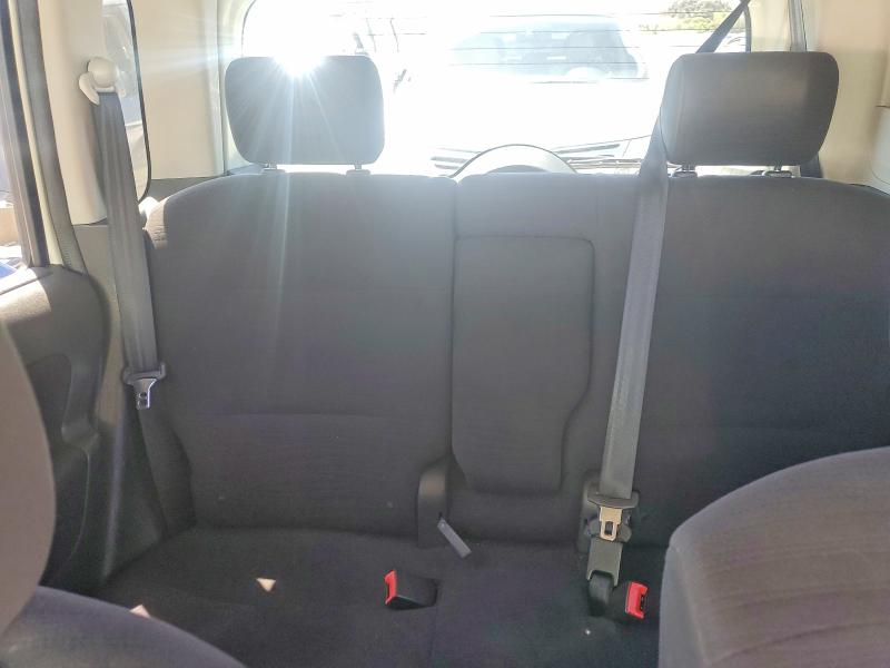 67159306 :رقم المزاد ، JN8AZ2KR1AT165433 vin ، 2010 Nissan Cube مزاد بيع