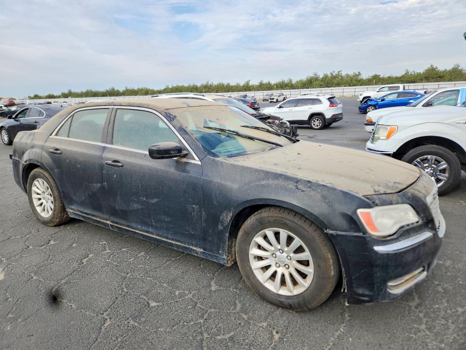 Продажа на аукционе авто 2014 Chrysler 300, vin: 2C3CCAAGXEH228391, номер лота: 66977246