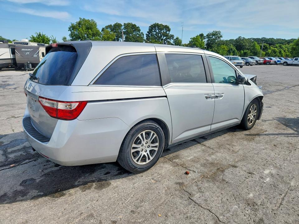 65898256 :رقم المزاد ، 5FNRL5H64CB107174 vin ، 2012 Honda Odyssey مزاد بيع