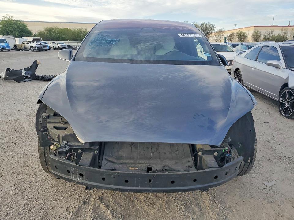 Продажа на аукционе авто 2016 Tesla Model X, vin: 5YJXCDE28GF033573, номер лота: 66830686
