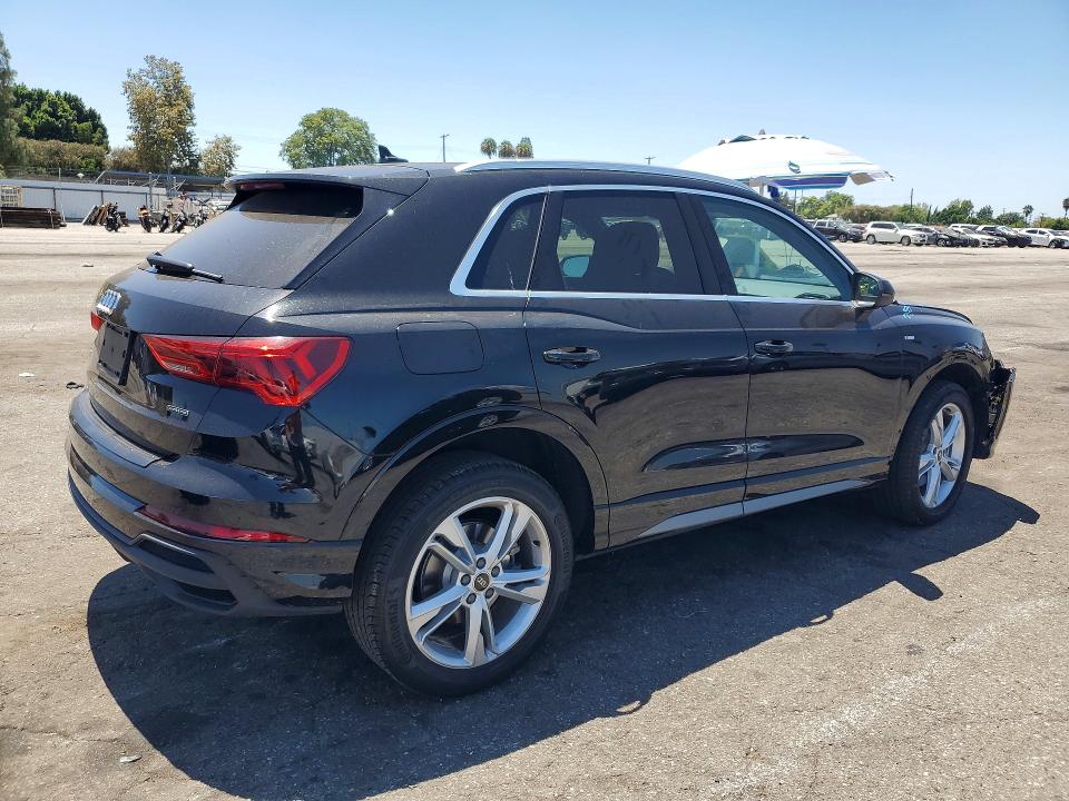 2024 Audi Q3 მანქანა იყიდება აუქციონზე, vin: WA1DECF39R1023882, აუქციონის ნომერი: 63351846