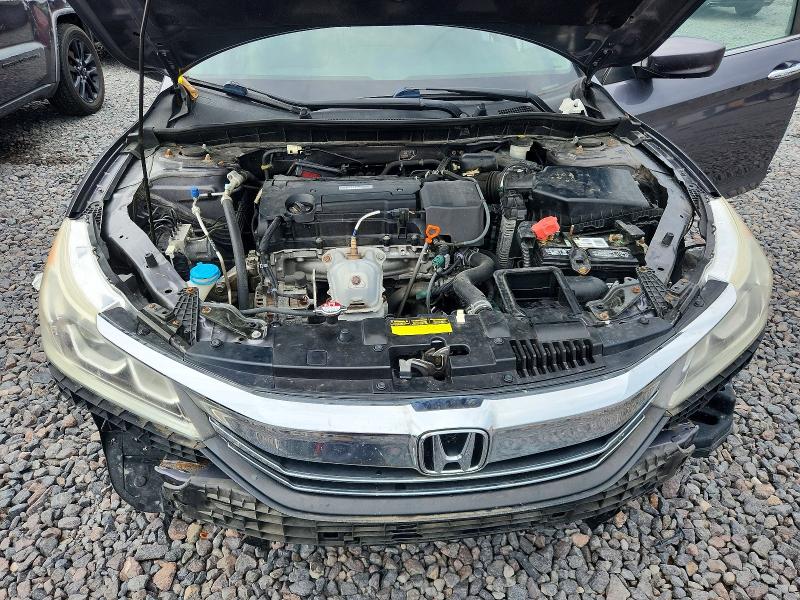 65679286 :رقم المزاد ، 1HGCR2F34HA007587 vin ، 2017 Honda Accord مزاد بيع