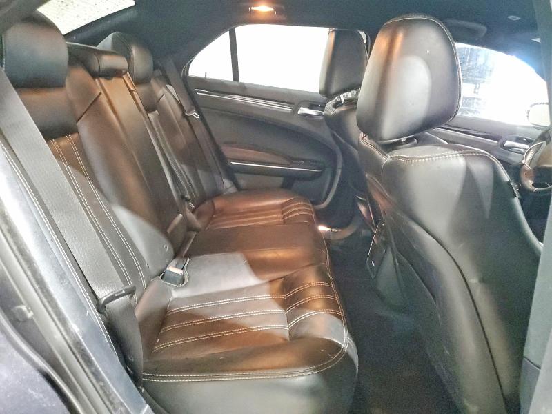 64045736 :رقم المزاد ، 2C3CCAGG7KH698462 vin ، 2019 Chrysler 300 مزاد بيع