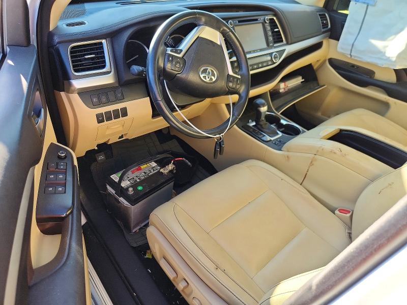64836616 :رقم المزاد ، 5TDKZRFH4JS546668 vin ، 2018 Toyota Highlander مزاد بيع