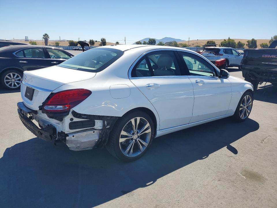 2017 Mercedes-benz C მანქანა იყიდება აუქციონზე, vin: 55SWF4JB9HU209989, აუქციონის ნომერი: 66778526