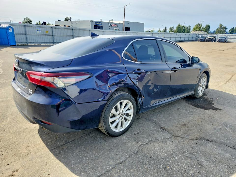 2022 Toyota Camry მანქანა იყიდება აუქციონზე, vin: 4T1C11BK9NU065875, აუქციონის ნომერი: 67204136