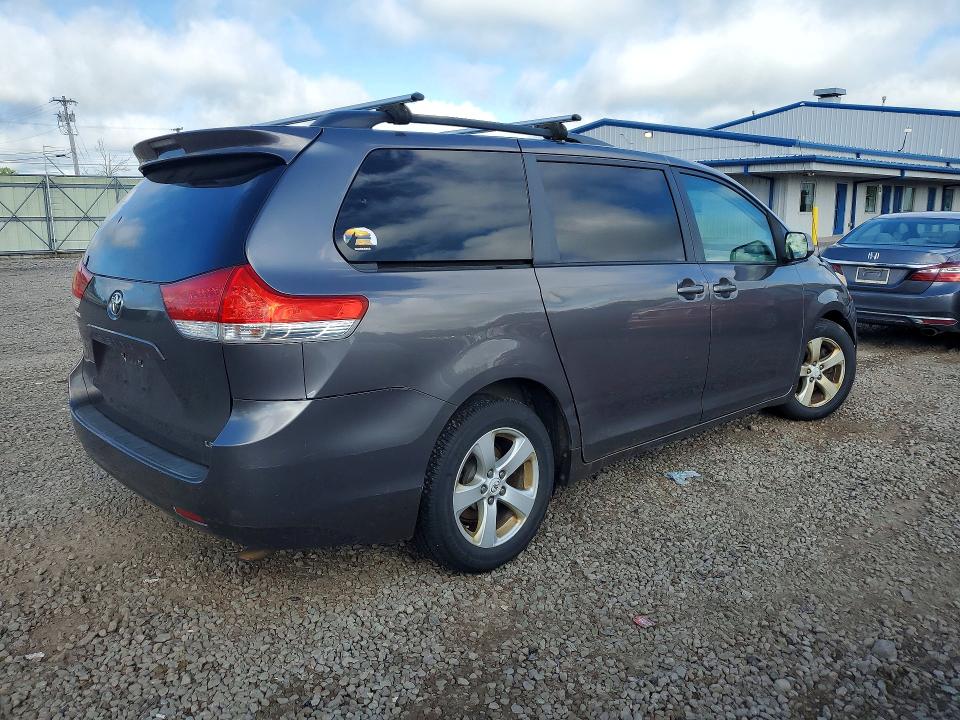 Auction sale of the 2011 Toyota Sienna, vin: 5TDKK3DC5BS162036, lot number: 64758966
