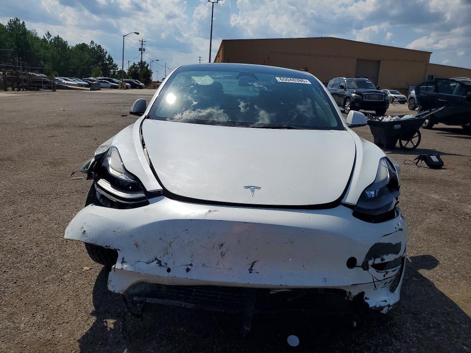 65048386 :رقم المزاد ، 5YJ3E1EB9NF335636 vin ، 2022 Tesla Model 3 مزاد بيع