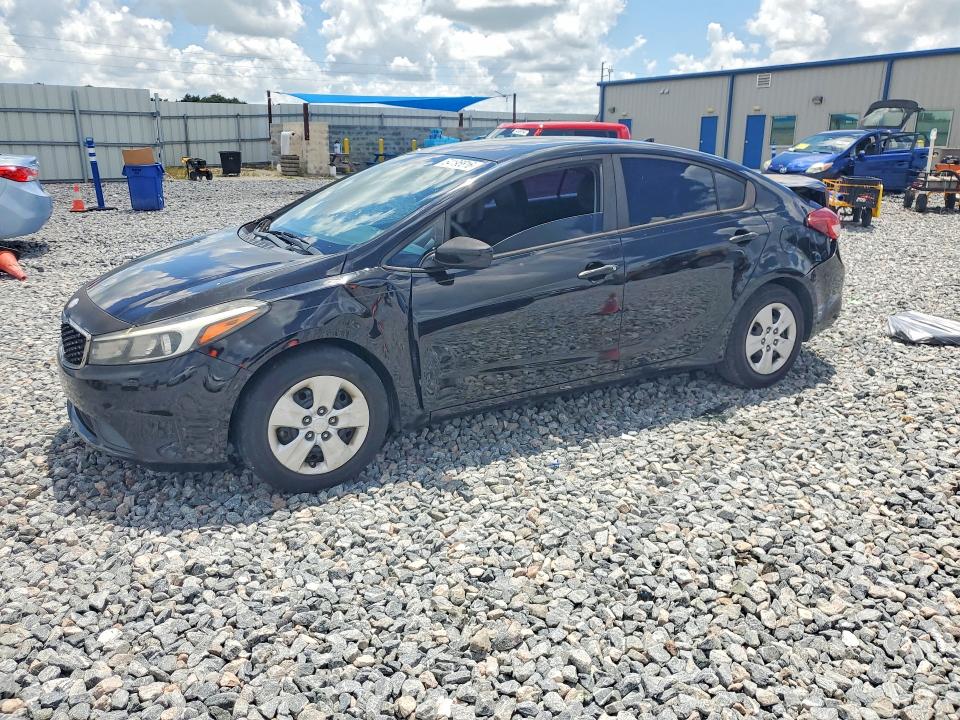 64195816 :رقم المزاد ، 3KPFK4A7XJE220326 vin ، 2018 Kia Forte مزاد بيع