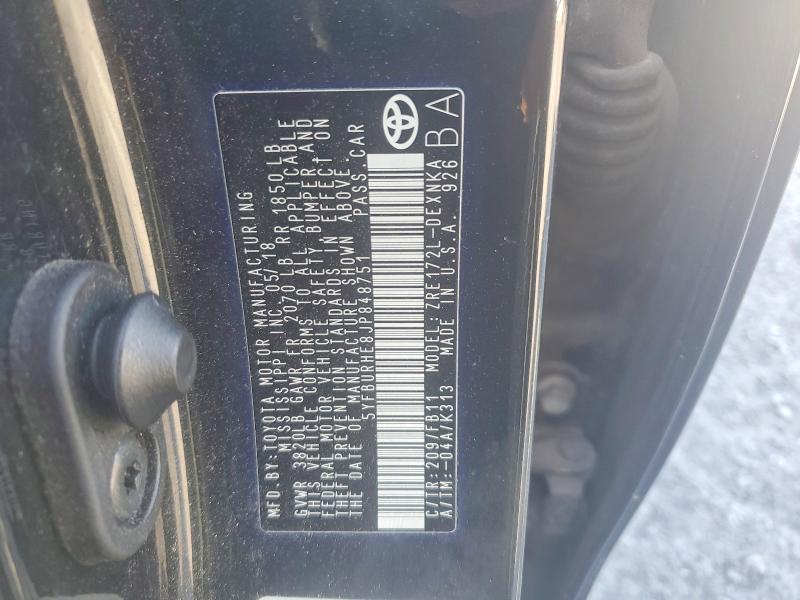 65601086 :رقم المزاد ، 5YFBURHE8JP848751 vin ، 2018 Toyota Corolla مزاد بيع