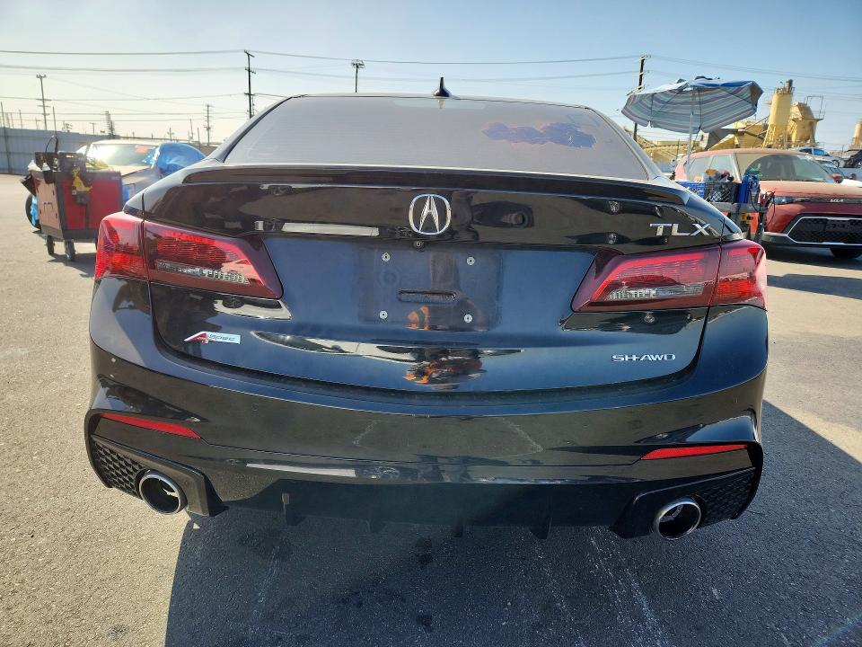 2018 Acura Tlx მანქანა იყიდება აუქციონზე, vin: 19UUB3F69JA000617, აუქციონის ნომერი: 63750276