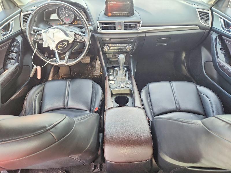 Продаж на аукціоні авто 2018 Mazda 3, vin: 3MZBN1V36JM201108, номер лоту: 64134156