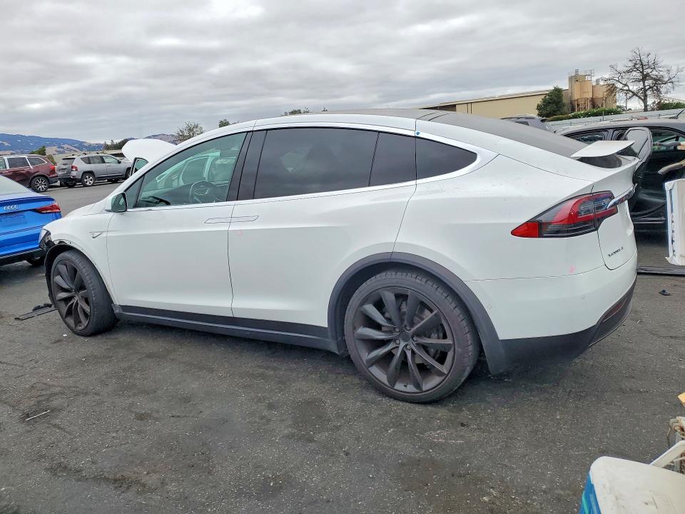 Продажа на аукционе авто 2016 Tesla Model X, vin: 5YJXCBE24GF021473, номер лота: 65330636