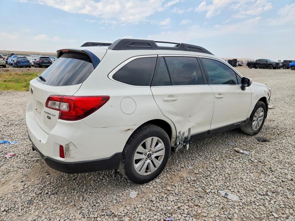 64561446 :رقم المزاد ، 4S4BSBNC9F3326836 vin ، 2015 Subaru Outback مزاد بيع