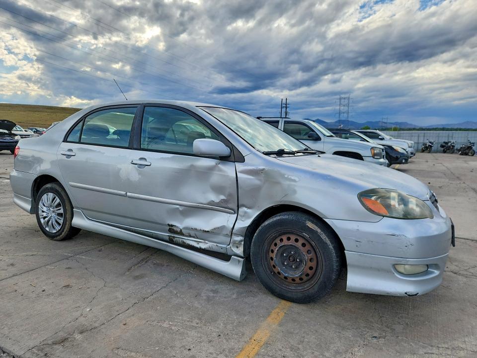 2005 Toyota Corolla მანქანა იყიდება აუქციონზე, vin: 1NXBR32E76Z585388, აუქციონის ნომერი: 67356836