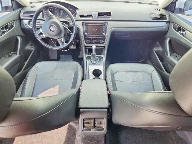 64229236 :رقم المزاد ، 1VWBV7A30FC051126 vin ، 2015 Volkswagen Passat مزاد بيع