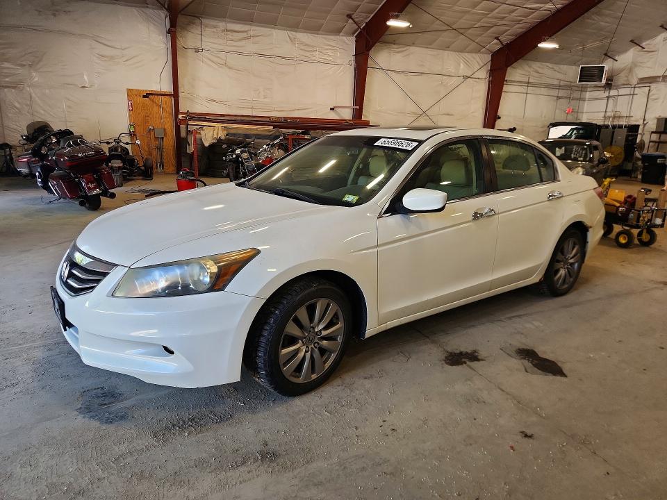 2012 Honda Accord მანქანა იყიდება აუქციონზე, vin: 1HGCP3F88CA010010, აუქციონის ნომერი: 65696626