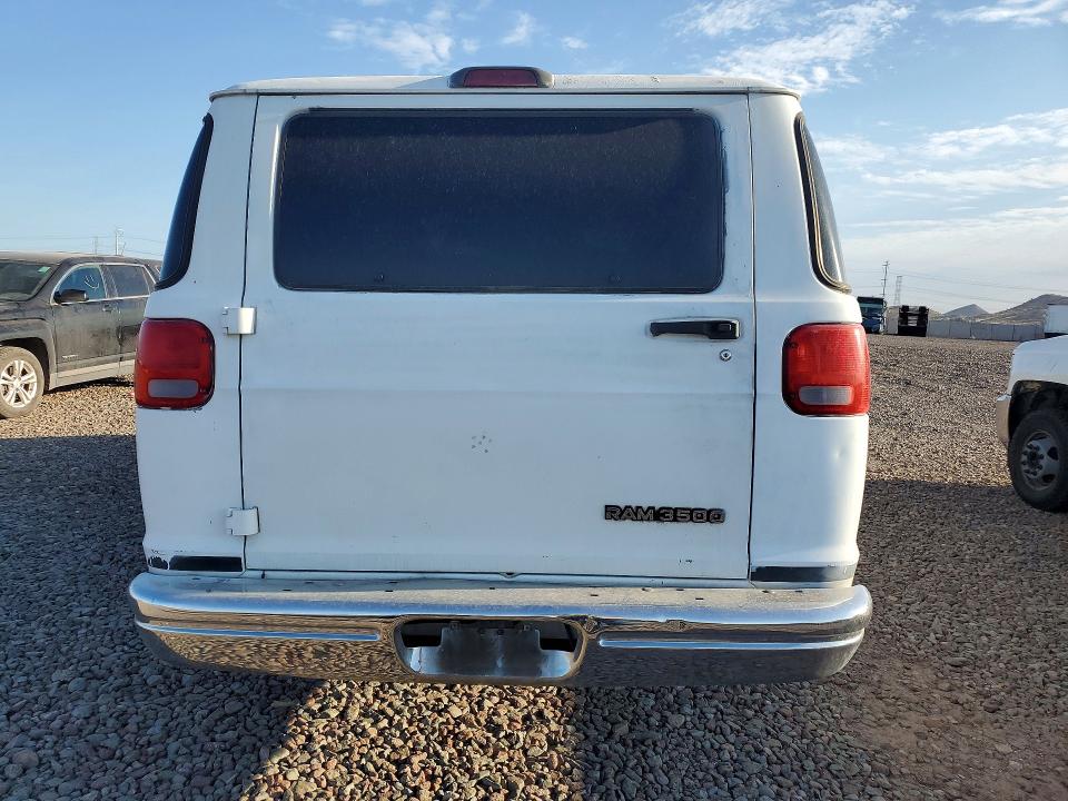 63410486 :رقم المزاد ، 2B6KB31Z52K117127 vin ، 2002 Dodge Ram Van مزاد بيع