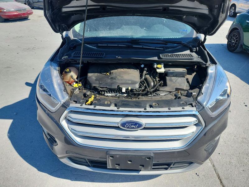 65701276 :رقم المزاد ، 1FMCU0HD6JUD36685 vin ، 2018 Ford Escape مزاد بيع