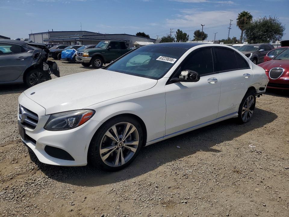 2015 Mercedes-benz C მანქანა იყიდება აუქციონზე, vin: 55SWF4JB3FU086557, აუქციონის ნომერი: 63220656