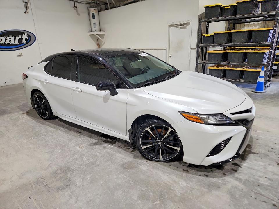 2019 Toyota Camry მანქანა იყიდება აუქციონზე, vin: 4T1B61HK4KU167715, აუქციონის ნომერი: 64978986