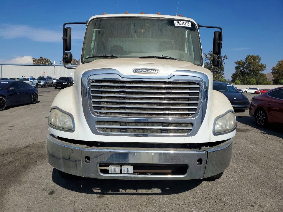 66314116 :رقم المزاد ، 1FVAHFDX3DHFF1735 vin ، 2017 Frht - Freightliner M2 مزاد بيع
