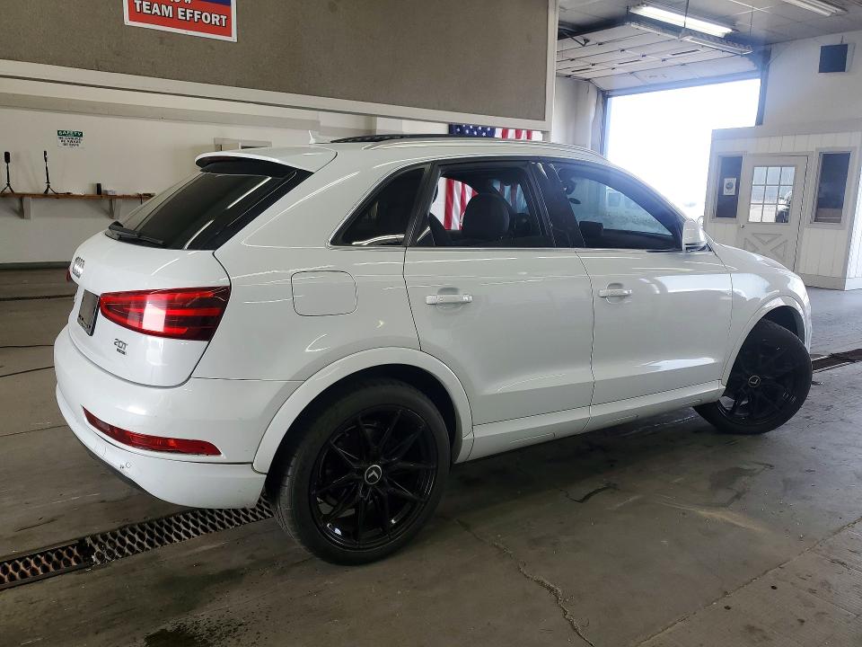 Продажа на аукционе авто 2015 Audi Q3, vin: WA1EFCFS9FR005310, номер лота: 63775256