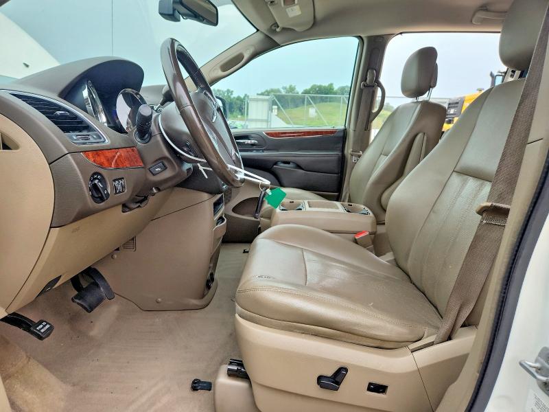 64330686 :رقم المزاد ، 2C4RC1CG6CR163162 vin ، 2012 Chrysler Town & Country مزاد بيع