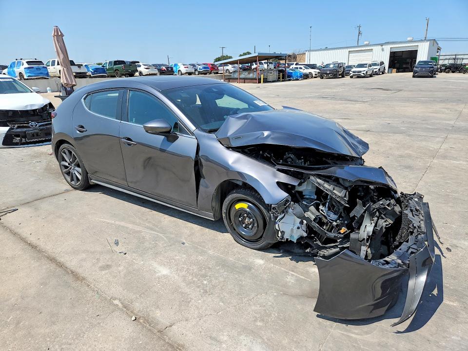 63612396 :رقم المزاد ، JM1BPALM5P1610456 vin ، 2023 Mazda 3 مزاد بيع