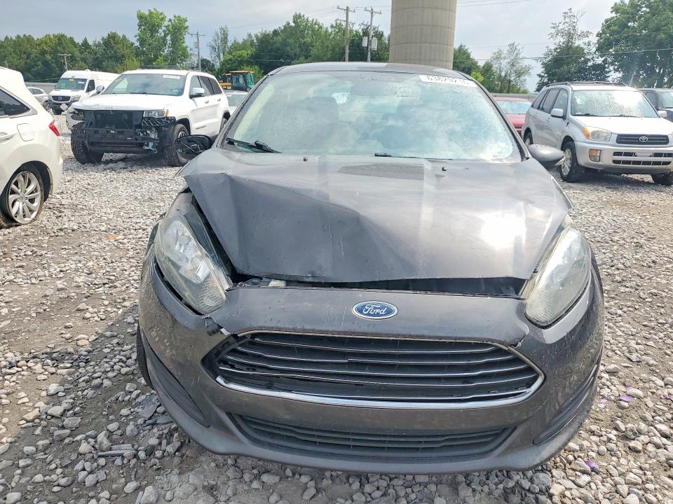 2015 Ford Fiesta მანქანა იყიდება აუქციონზე, vin: 3FADP4BJ1FM132982, აუქციონის ნომერი: 63829216