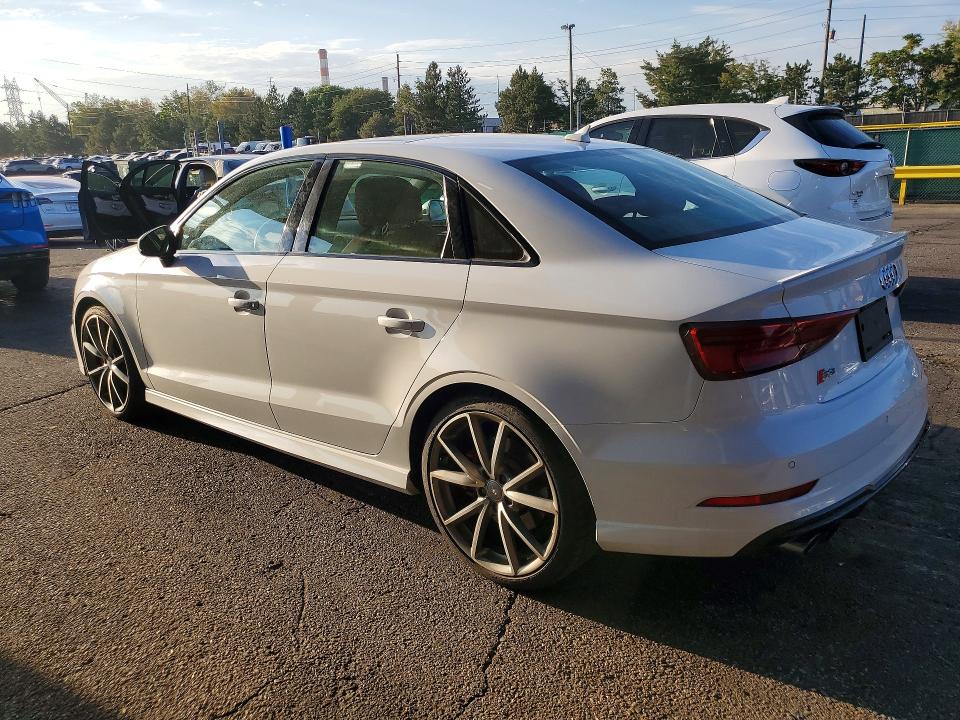 Продаж на аукціоні авто 2018 Audi S3, vin: WAUB1HFF8J1082066, номер лоту: 64747146