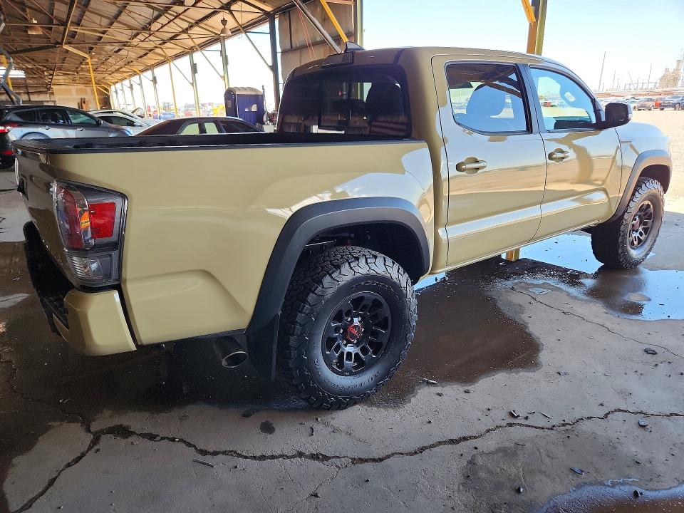 66204666 :رقم المزاد ، 5TFCZ5AN7JX163702 vin ، 2018 Toyota Tacoma Trd مزاد بيع