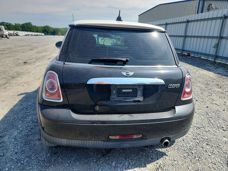 Продаж на аукціоні авто 2011 Mini Cooper, vin: WMWSU3C5XBTX97460, номер лоту: 64613096