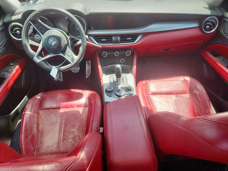 64490016 :رقم المزاد ، ZASFAKPN0J7B98941 vin ، 2018 Alfa Romeo Stelvio مزاد بيع