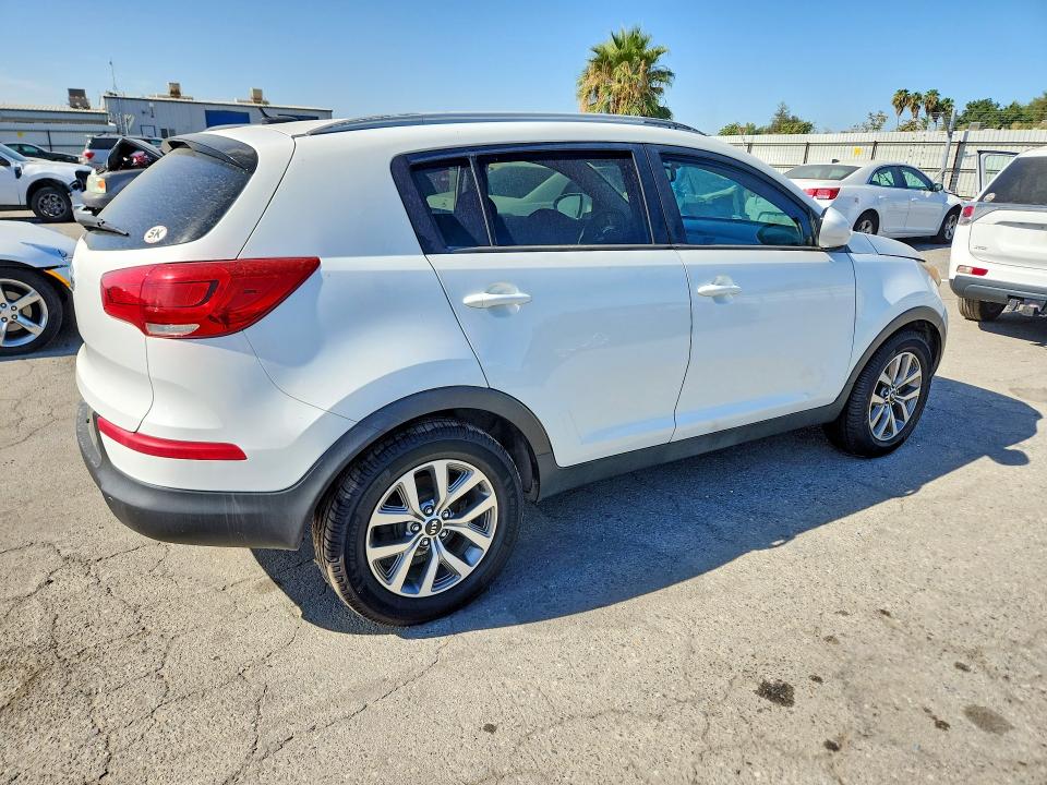 2016 Kia Sportage მანქანა იყიდება აუქციონზე, vin: KNDPBCAC7G7797447, აუქციონის ნომერი: 63558636